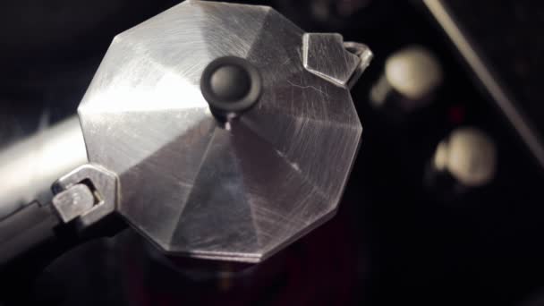 İtalyan Kahve Makinesi Üst Görünümü — Stok video