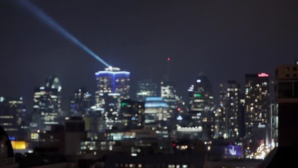 Downtown Montreal Torri Luci durante la Notte Oscura dell'Inverno — Video Stock