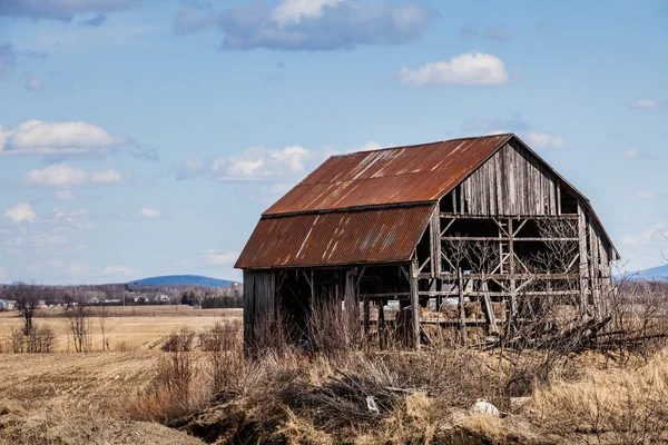 Ancienne grange abandonnée — Photo