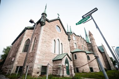 Zavallı Trois-Riviere alan katedralde