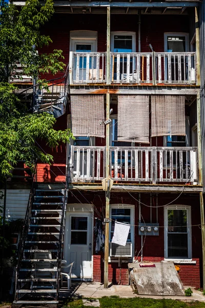 Backyard Stairs in the Poor Trois-Riviere Area — Stock Photo, Image