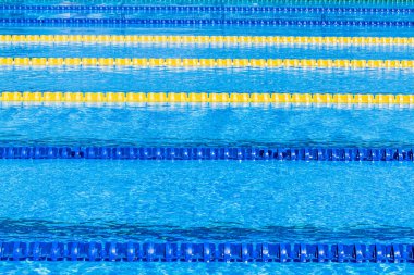 Yüzen olimpik havuzu koridor kablolar
