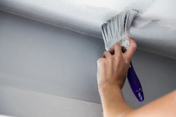 Painting the Edges of the Ceiling — Stock Photo, Image