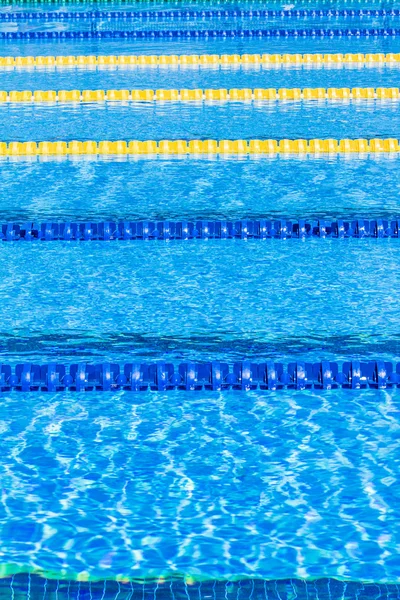 Olympisk Pool korridor kablar flytande — Stockfoto