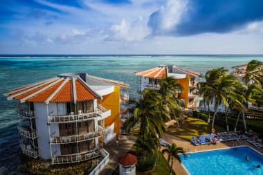 Decameron akvaryum otel San Andres adasında