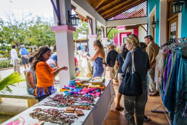 Küba'da turist olarak adlandırılan Pueblo için Pazar.