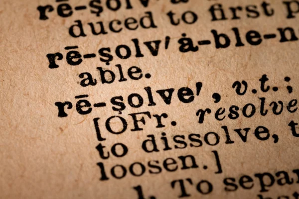 Close-up de um Dicionário Aberto mostrando a Palavra RESOLVE — Fotografia de Stock