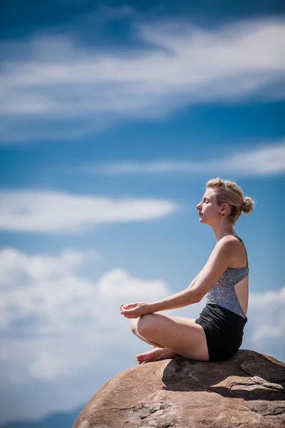 Woman doing Lotus Yoga Position — Stock Photo, Image