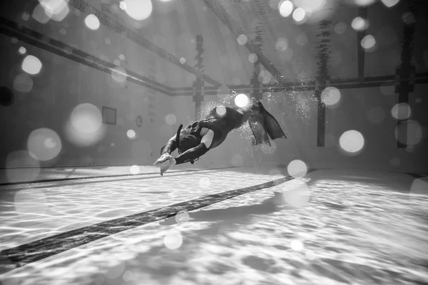 Beautiful Black and White image of Freediver doing Dynamic with — Stok fotoğraf