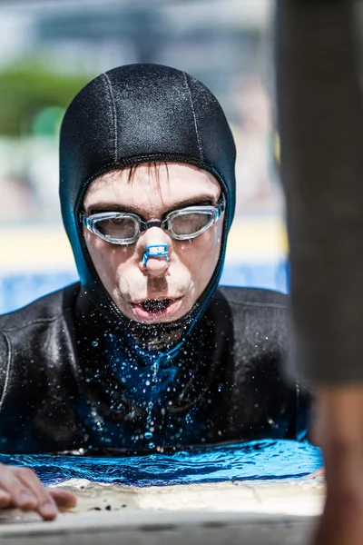 Freediver Finishing a Static Apnea Performance after few minutes — Stock Photo, Image