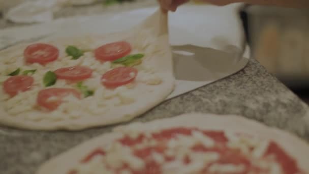 Proceso Hacer Pizza Italiana Horno Para Entrega — Vídeos de Stock