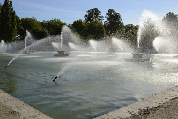 Fountains in Battersea Park, London, England — Stock Photo, Image