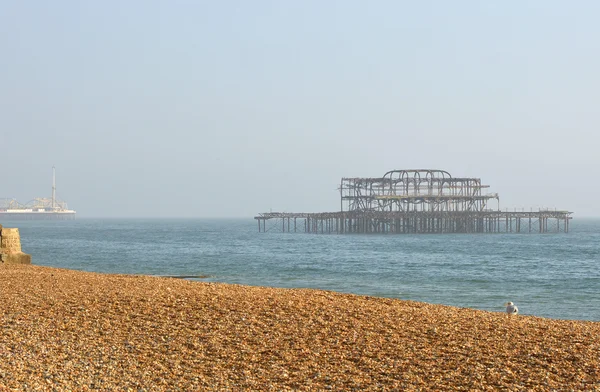 West Pier em Brighton, East Sussex, Inglaterra — Fotografia de Stock