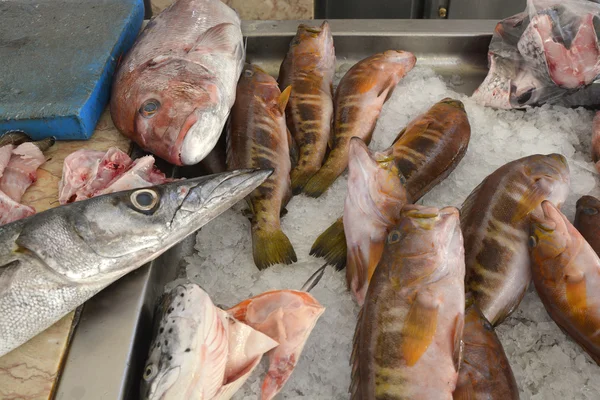 Fiskmarknaden i Funchal, Madeira, Portugal — Stockfoto