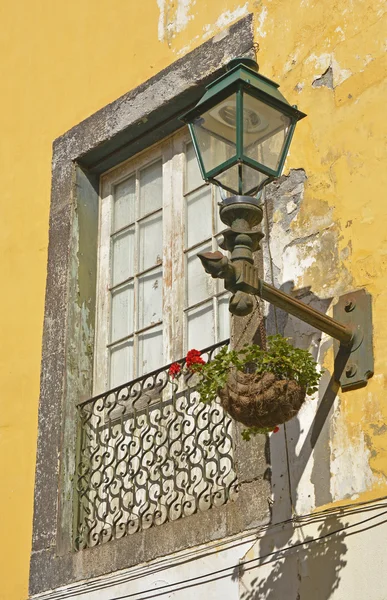 Janela para morar no Funchal, Madeira, Portugal — Fotografia de Stock