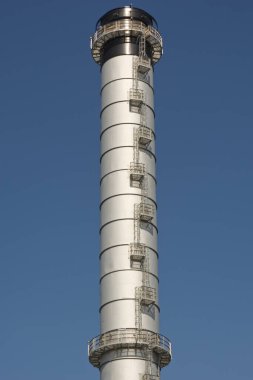 Shoreham 'daki elektrik santrali bacası, Batı Sussex, İngiltere. 