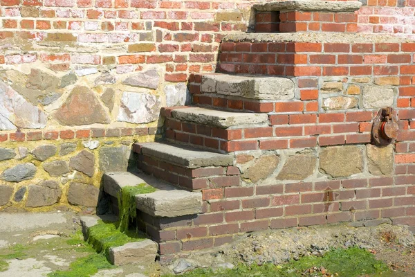 Passos de tijolo no fundo do mar. Bonham. Inglaterra — Fotografia de Stock