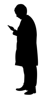 cep telefonunu arayan bir kadın