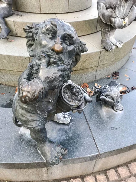 Bad Harzburg, Harz, Lower Saxony, Almanya 'da Gençlik Pınarı (Jungbrunnen) 