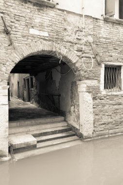 retro tarzı İtalyan Venedik'te eski sokaklarında