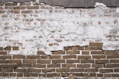 yok edilen sıva ile eski bir kahverengi tuğla duvar dokusu
