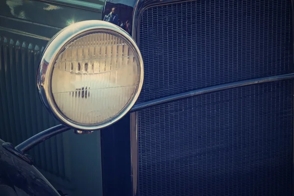 Vintage bil strålkastare med en retroeffekt — Stockfoto