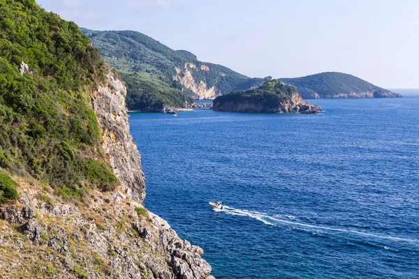 Sea sky and mountain landscape — Stock Photo, Image