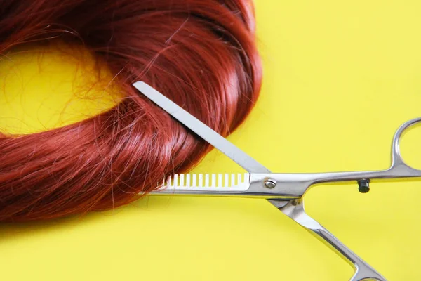 Una Ciocca Capelli Spettinata Tagliacapelli — Foto Stock