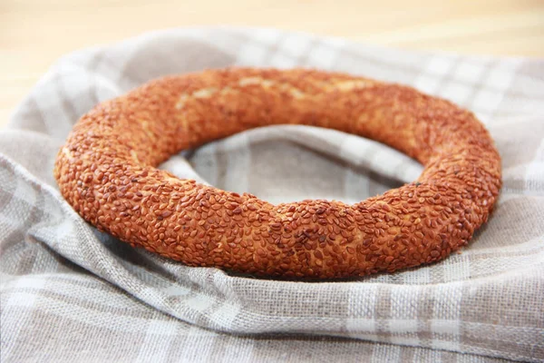 Traditionele Oosterse Gebakjes Turkse Bagels Gezeefd Met Sesamzaad — Stockfoto