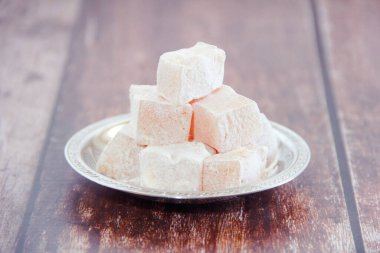 Geleneksel oryantal tatlılık Türk lukum