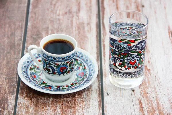 Café Turc Naturel Dans Une Tasse Décorative — Photo