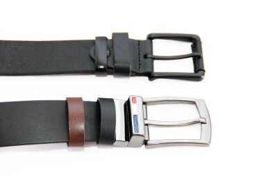 Metal tokalı siyah deri erkek kemeri