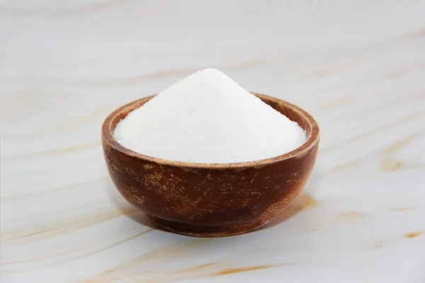 Açúcar Granulado Crumbly Branco Uma Placa Decorativa — Fotografia de Stock