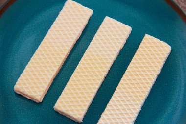 Doldurulmuş tatlı flütlü waffle