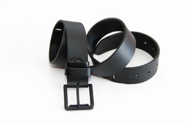 Metal tokalı siyah adam kemeri