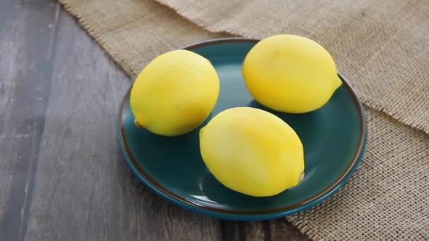 Přírodní Kulatý Kyselý Žlutý Citron — Stock video