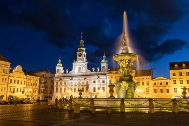 Ceske Budejovice tarihi merkezinde gece, Budweis, Budvar, S