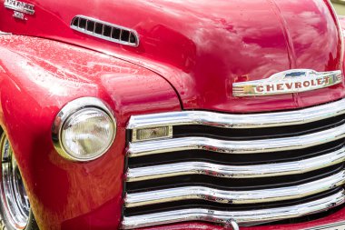 Münih, Almanya, 23 Temmuz 2015: ön görünümü bir Chevrolet eski model araba