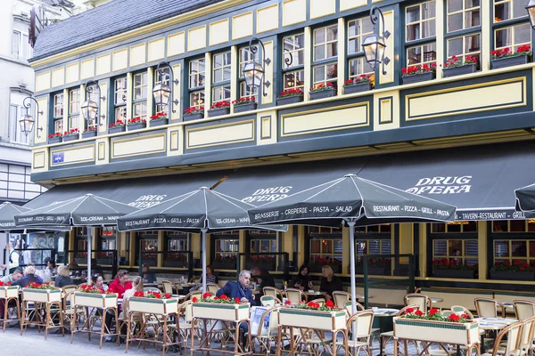 Bruxelles, Belgio, 25 giugno 2015: Ristorante a Bruxelles, Belgio — Foto Stock