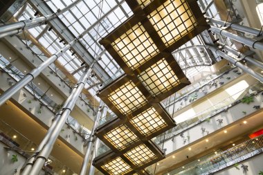 Modern cam ofis binası