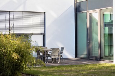 Yeni modern ofis dış