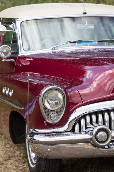 Detalhe frontal de um carro vintage Buick — Fotografia de Stock