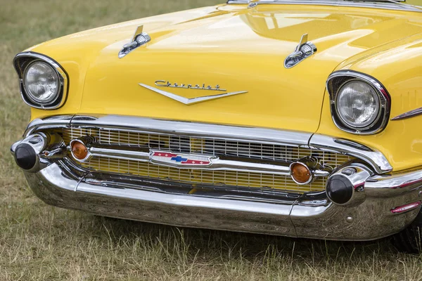 Franken, Německo, 21 červen 2015: přední detail vintage vozu Chevrolet — Stock fotografie