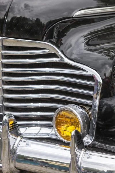 Biberach, Germany, 31 August 2015: American vintage car, close-up of front detail — Stock Photo, Image