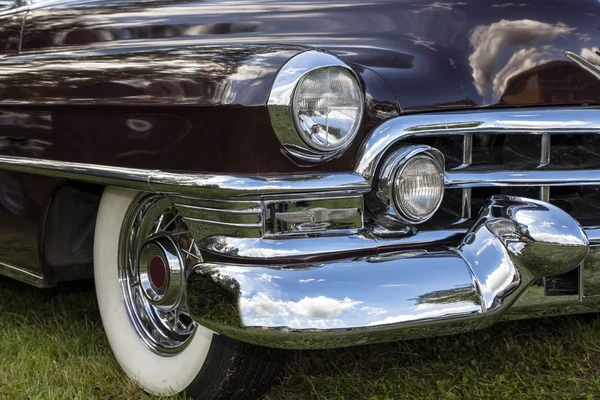 Emmering, Almanya, 19 Eylül 2015: Cadillac Fleetwood vintage — Stok fotoğraf