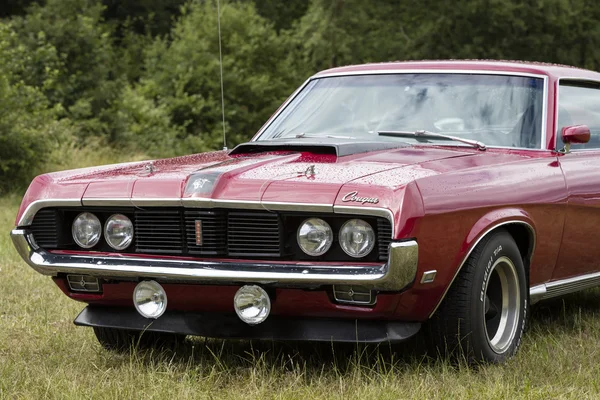 Franken, Germany, 21 June 2015: Front detail of a Cougar vintage — Stock Photo, Image