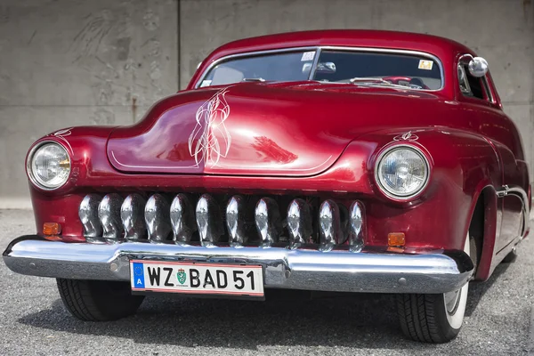 Franken, Alemania, 21 de junio de 2015: Detalle delantero de 1951 Mercury Cou — Foto de Stock