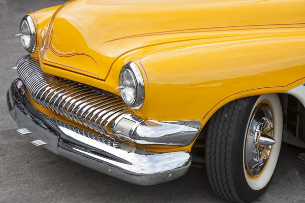 Dornbirn, Austrian, 12 June 2011: Front detail of Ford Thunderbi — Stock Photo, Image