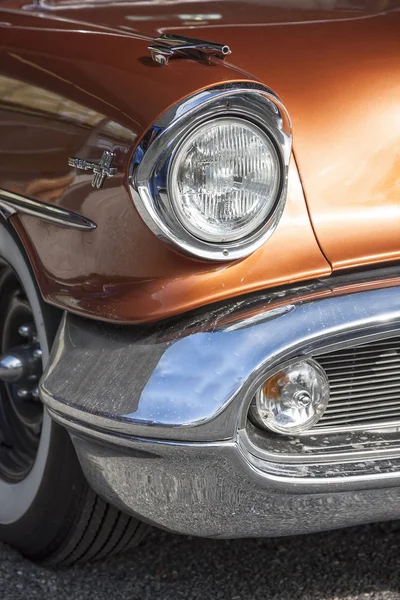 Dornbirn, Austria, 12 June 2011: Front detail of a US vintage ca — Stock Photo, Image