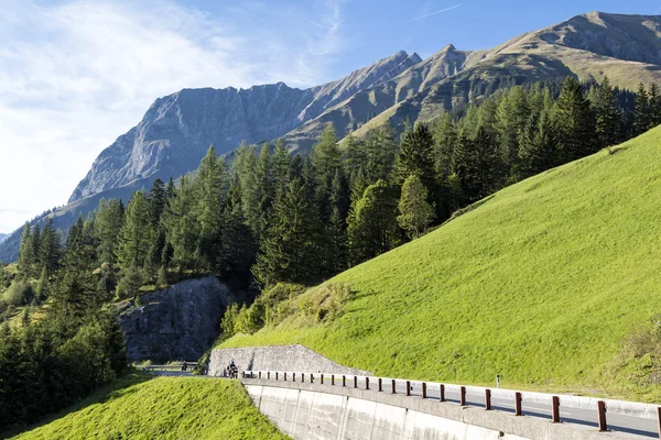 Estrada alpina, Áustria — Fotografia de Stock